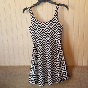 Victoria's Secret Pink dress size XS black white